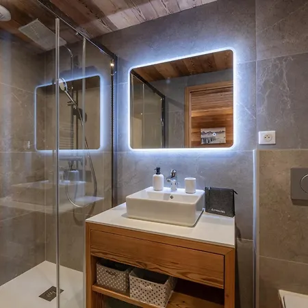 Moderne A Morzine, 12 Pers, 5 Ch, Proche Centre Chalet