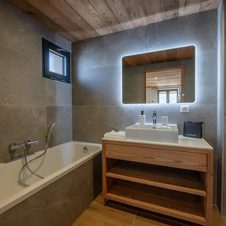 Moderne A Morzine, 12 Pers, 5 Ch, Proche Centre Chalet